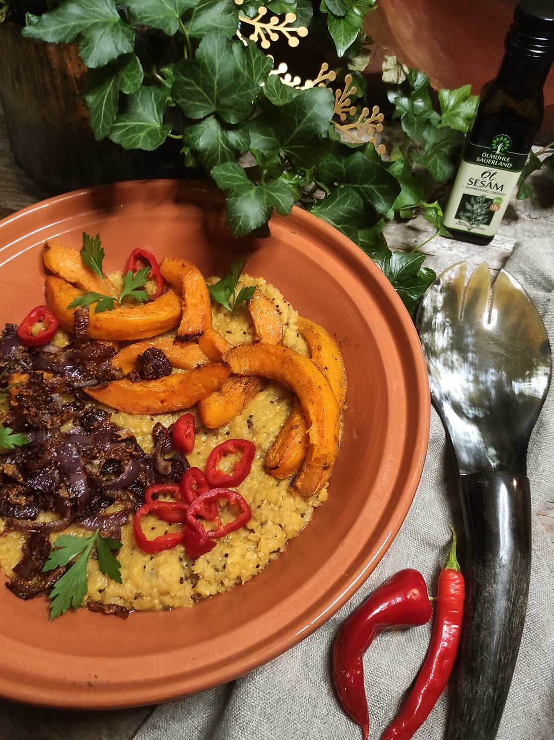 Linsen-Curry mit gebackenem Kürbis