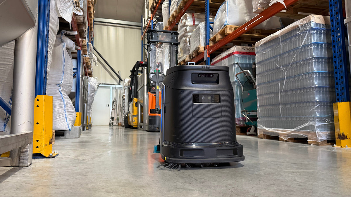 Neu im Team: Unser Saug- und Wischroboter in der Nachtschicht